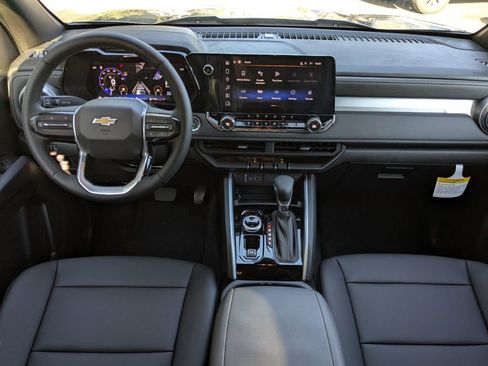 New 2025 Chevrolet Colorado LT w/ LT Convenience Package image 16