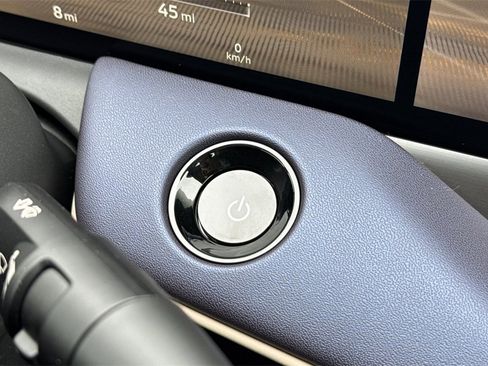 New 2026 Nissan Leaf Platinum+ image 20