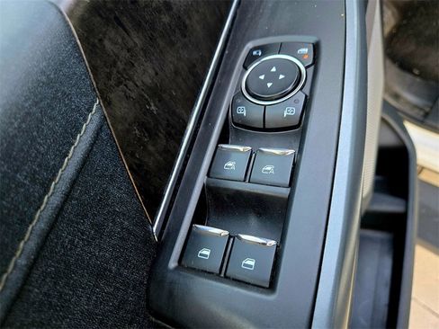 Used 2021 Ford F150 Lariat w/ FX4 Off-Road Package image 40