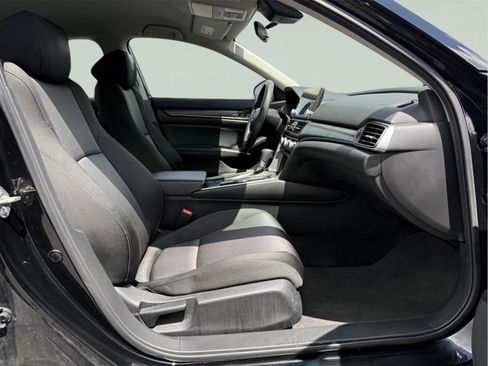 Used 2019 Honda Accord LX image 19