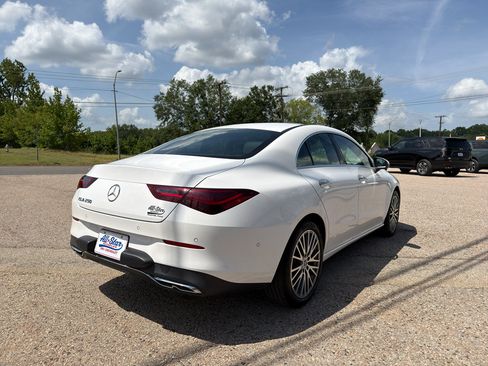 Used 2025 Mercedes-Benz CLA 250 image 11