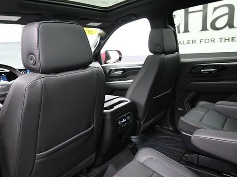 Used 2025 Chevrolet Tahoe RST w/ Advanced Technology Package AWD/4WD image 26