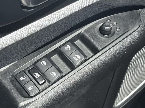 Used 2022 Jeep Compass Latitude AWD/4WD image 16