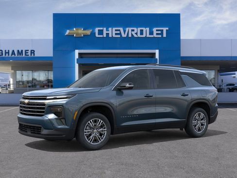New 2026 Chevrolet Traverse LT w/ Enhanced Driving Package image 2