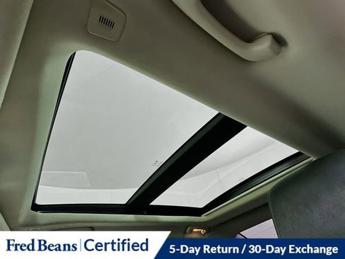 Used 2022 Chrysler 300 Touring L w/ Popular Equipment Group image 23