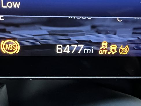 Used 2025 Chevrolet Tahoe RST w/ Comfort Package image 18