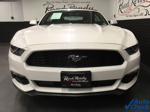Used 2017 Ford Mustang Convertible image 15
