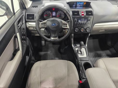 Used 2015 Subaru Forester 2.5i Limited AWD/4WD image 4