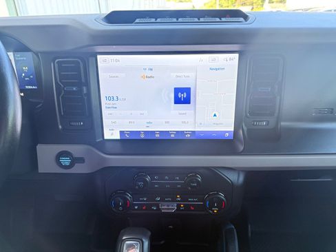 Used 2022 Ford Bronco Wildtrak image 22