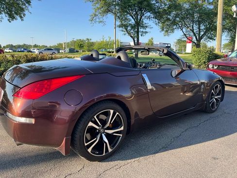 Used 2006 Nissan 350Z Grand Touring RWD image 5