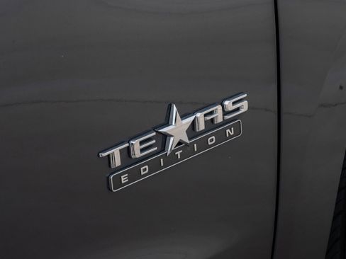 Used 2020 Chevrolet Silverado 1500 LT w/ Texas Edition image 36