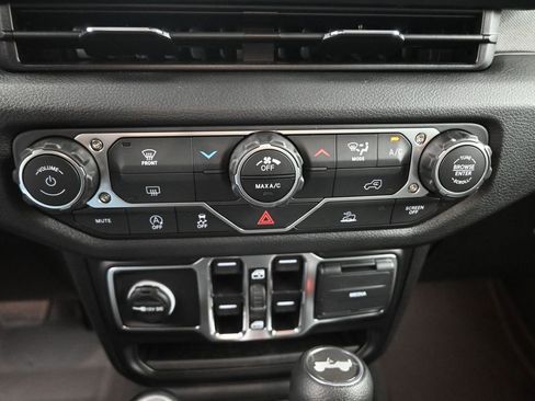 New 2025 Jeep Wrangler Sport S image 32