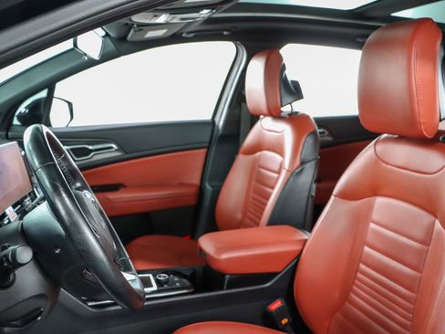 Used 2023 Kia Sportage SX image 24