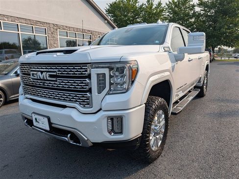 Used 2020 GMC Sierra 2500 Denali w/ Denali Ultimate Package AWD/4WD image 2