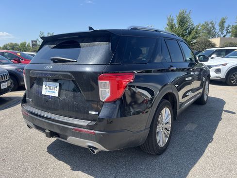 Used 2020 Ford Explorer Limited w/ Class III Trailer Tow Package AWD/4WD image 5