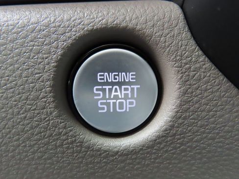 New 2026 Kia Carnival EX FWD image 12