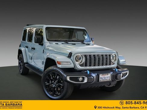 Used 2024 Jeep Wrangler Unlimited Sahara w/ Technology Group AWD/4WD image 1