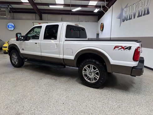 Used 2015 Ford F250 King Ranch w/ FX4 Off-Road Package AWD/4WD image 4