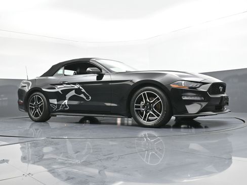 Used 2022 Ford Mustang Premium image 20