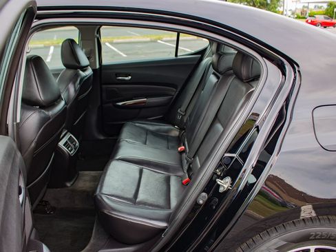 Used 2016 Acura TLX w/ Technology Package FWD image 14