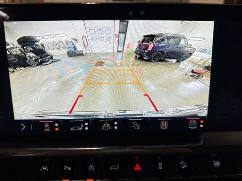 Used 2025 GMC Sierra 1500 Elevation AWD/4WD image 15