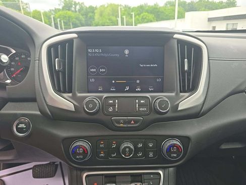 Used 2023 GMC Terrain SLT w/ Infotainment Package II AWD/4WD image 13