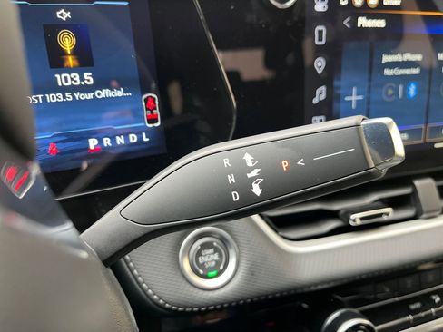 Used 2025 Chevrolet Equinox LT image 41