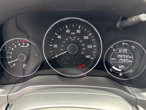 Used 2018 Honda HR-V LX image 20