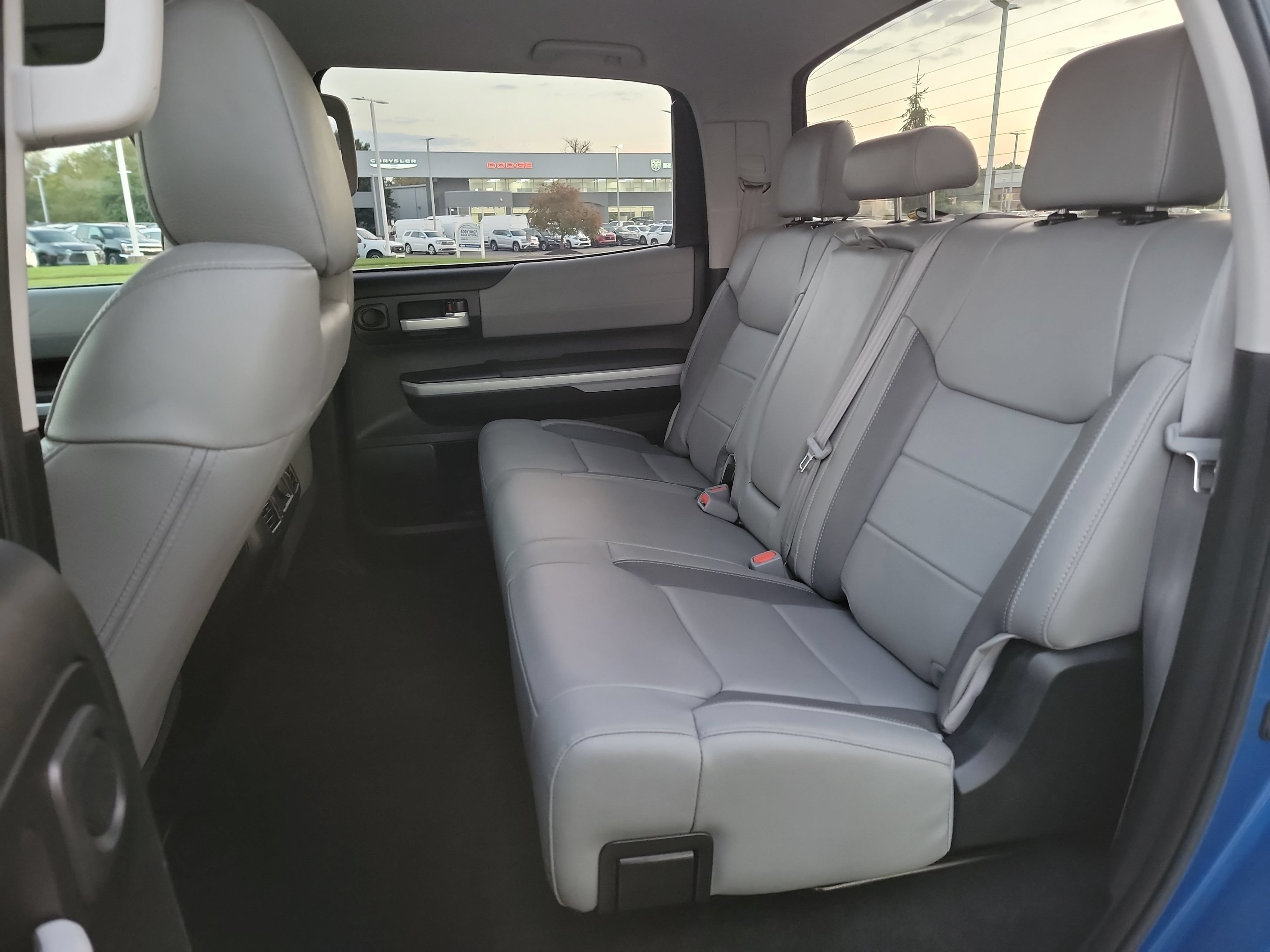 Used 2018 Toyota Tundra Limited AWD/4WD image 27