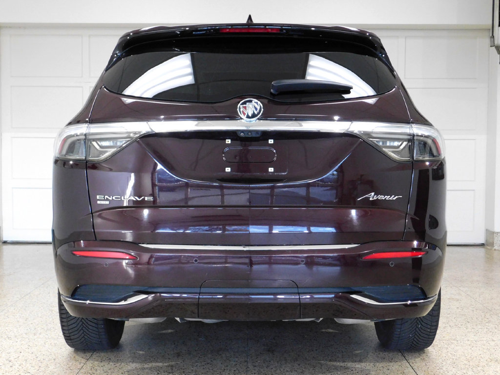 Used 2024 Buick Enclave Avenir AWD/4WD image 5