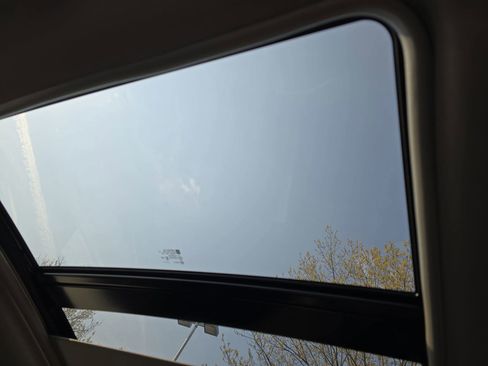 Used 2024 Chevrolet Malibu LT image 29