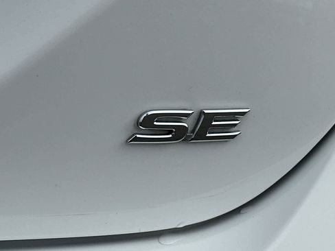 Certified 2022 Toyota Camry SE image 30