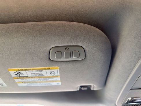 Used 2023 Ford F150 Limited image 39