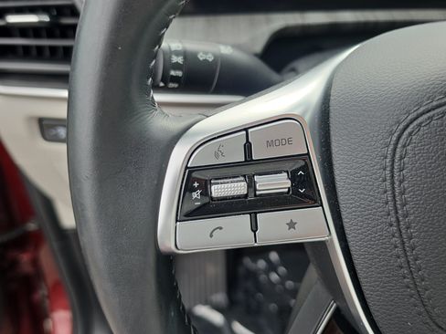Certified 2024 Kia Telluride EX w/ EX Captain's Chair Package FWD image 31