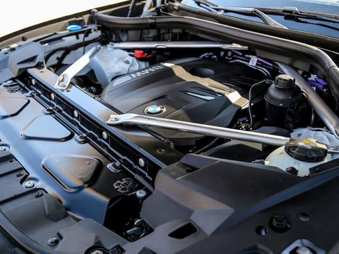 New 2026 BMW X5 xDrive40i w/ M Sport Package image 24