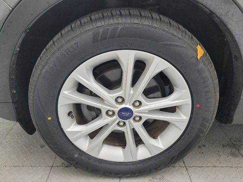 Used 2017 Ford Escape SE w/ Equipment Group 201A FWD image 31