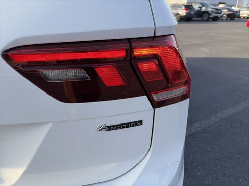 Used 2022 Volkswagen Tiguan SE image 7