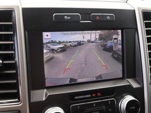 Used 2019 Ford F150 Lariat w/ Equipment Group 502A Luxury AWD/4WD image 18