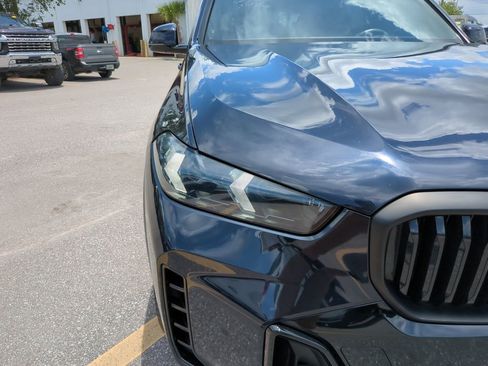 Used 2024 BMW X5 xDrive40i w/ M Sport Package AWD/4WD image 12