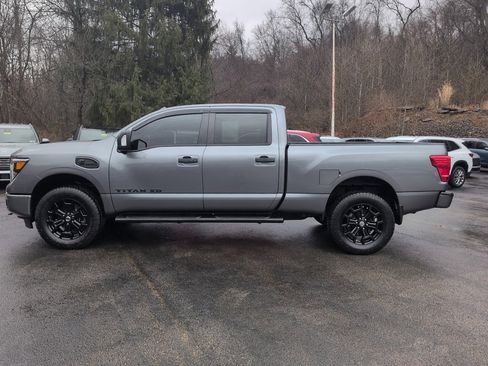 Used 2018 Nissan Titan SV w/ SV Convenience Package image 8