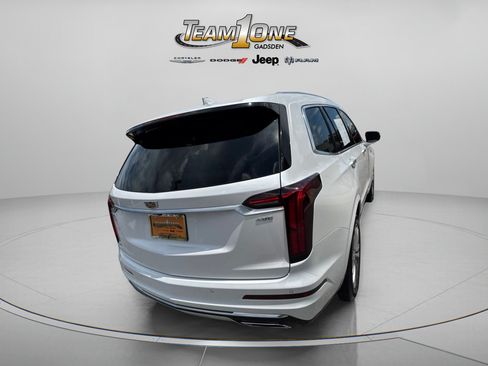 Used 2024 Cadillac XT6 Premium Luxury FWD image 8