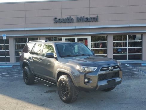 Used 2023 Toyota 4Runner SR5 image 1