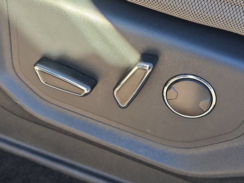 Used 2015 Ford F150 XLT w/ Equipment Group 302A Luxury image 13