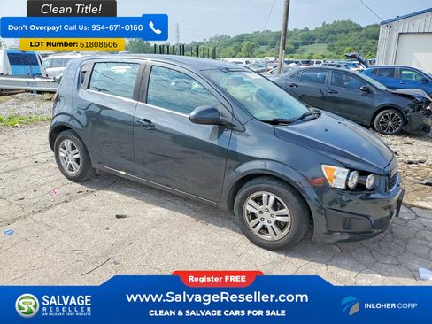 Used 2015 Chevrolet Sonic LT FWD image 5