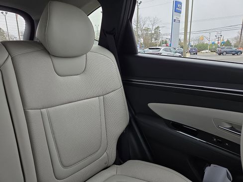 Certified 2023 Hyundai Tucson Limited image 14