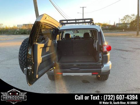 Used 2007 Toyota FJ Cruiser 4WD image 25