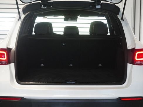 Certified 2021 Mercedes-Benz GLC 300 4MATIC image 32