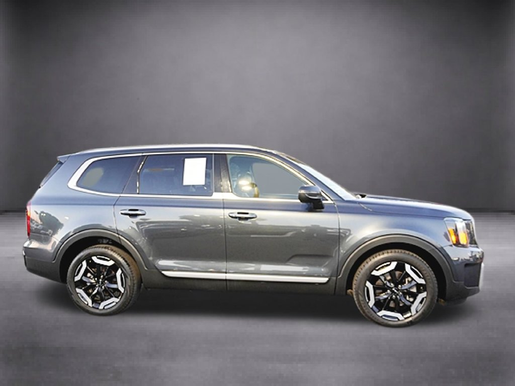 Used 2024 Kia Telluride S w/ S Sunroof Package AWD/4WD image 3
