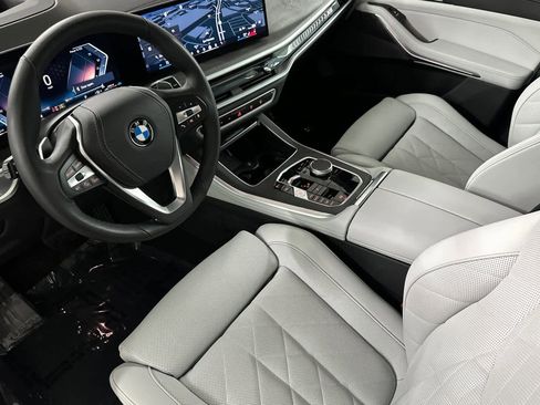 Used 2026 BMW X5 xDrive40i w/ Premium Package image 11