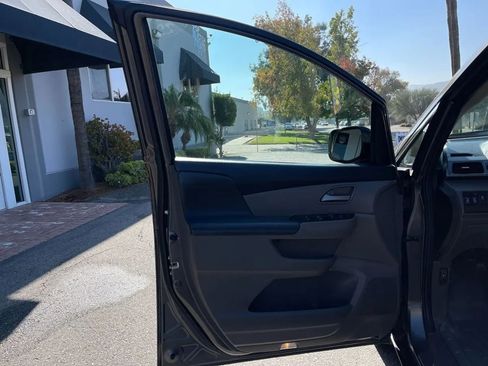Used 2013 Honda Odyssey EX image 21